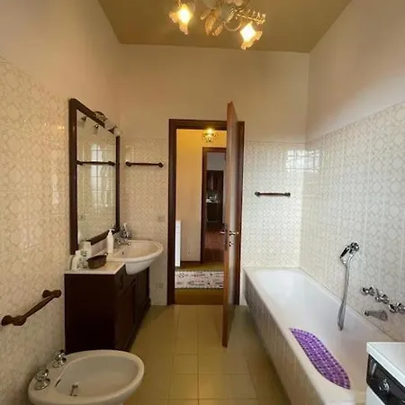 La Contea Panoramica 130 Mq Parking Free Apartman Stresa