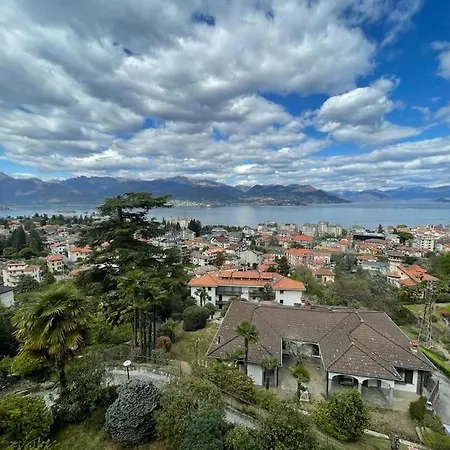 La Contea Panoramica 130 Mq Parking Free * Stresa