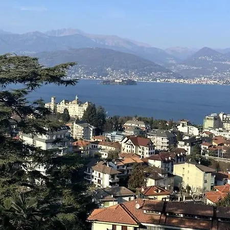 La Contea Panoramica 130 Mq Parking Free Stresa