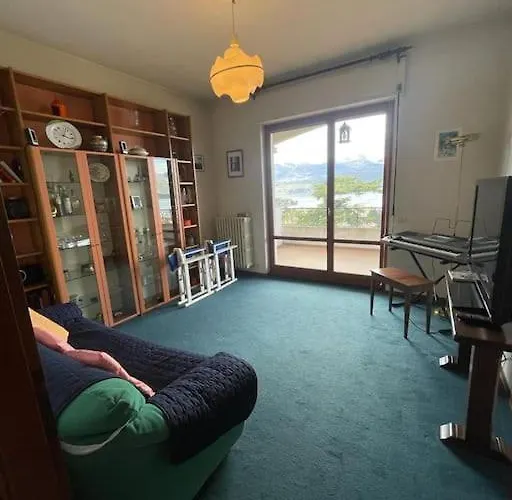 Lejlighed La Contea Panoramica 130 Mq Parking Free Stresa