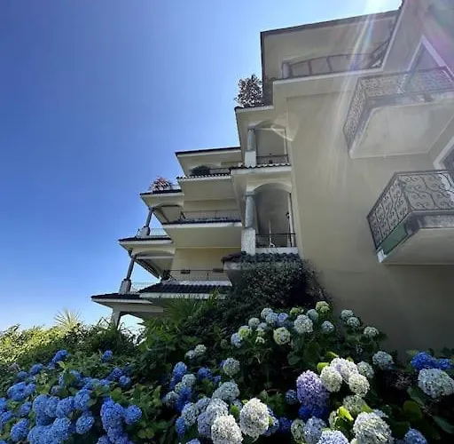 La Contea Panoramica 130 Mq Parking Free Apartman