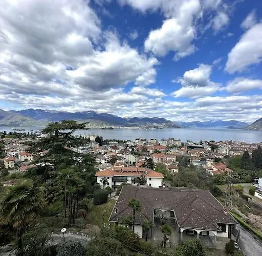 La Contea Panoramica 130 Mq Parking Free * Stresa